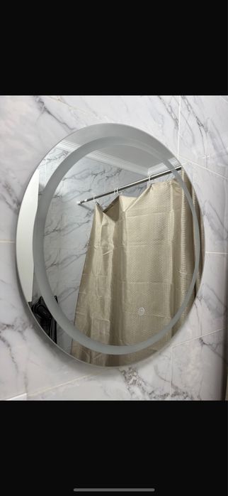 Зеркало настенное с подсветкой