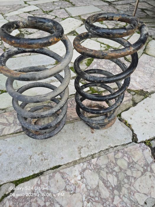 Пружини за Jeep Grandcherokee