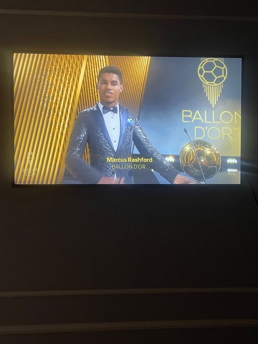 Продаётся классический мебельный гарнитур