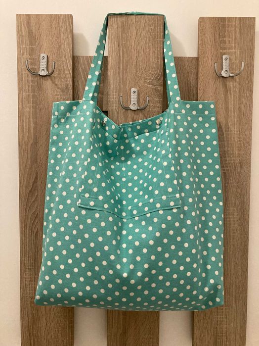 Козметична чантичка от комплект на PUPA, Шопинг чанта