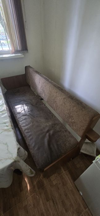 Диван открывается