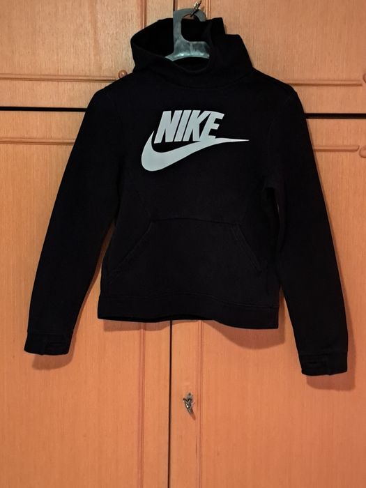 Найк -две горнички и долница