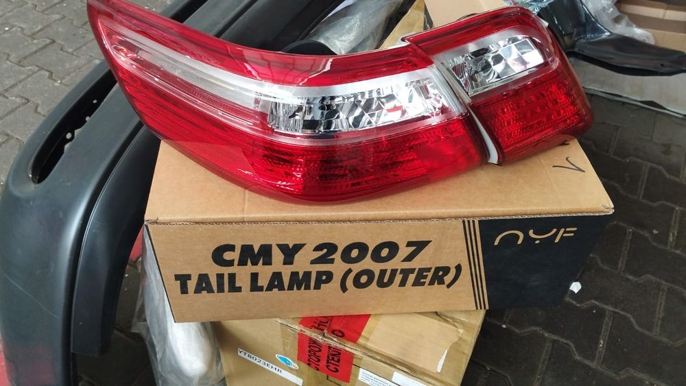 Задний фонарь камри 40