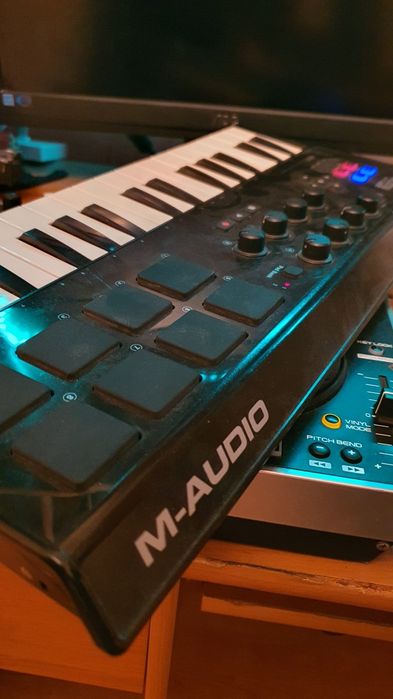 електрическа йоника M. audio