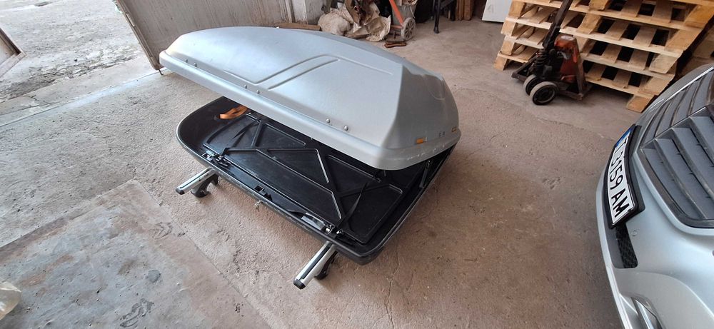 Багажник за таван