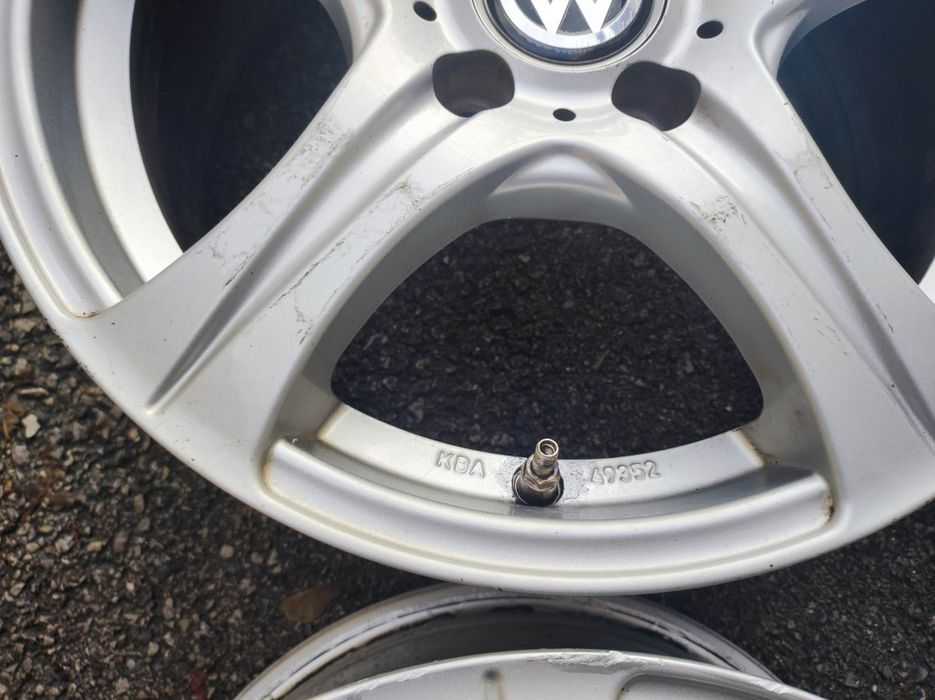 VW/Фолксваген; 4 бр. лети джанти - 16 цола 5x112