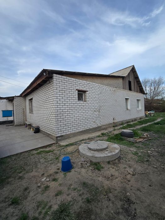Продается 4 комн.дом район Нахаловка