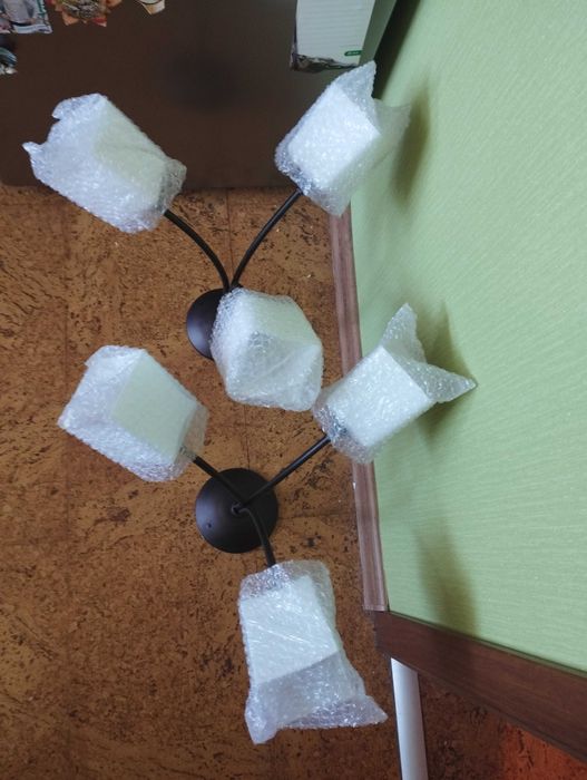 Тавана лампа тройка