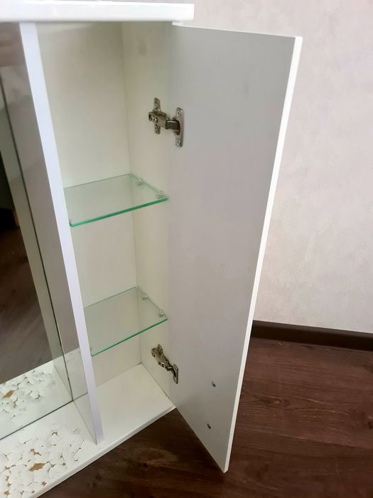 Зеркало для ванной комнаты