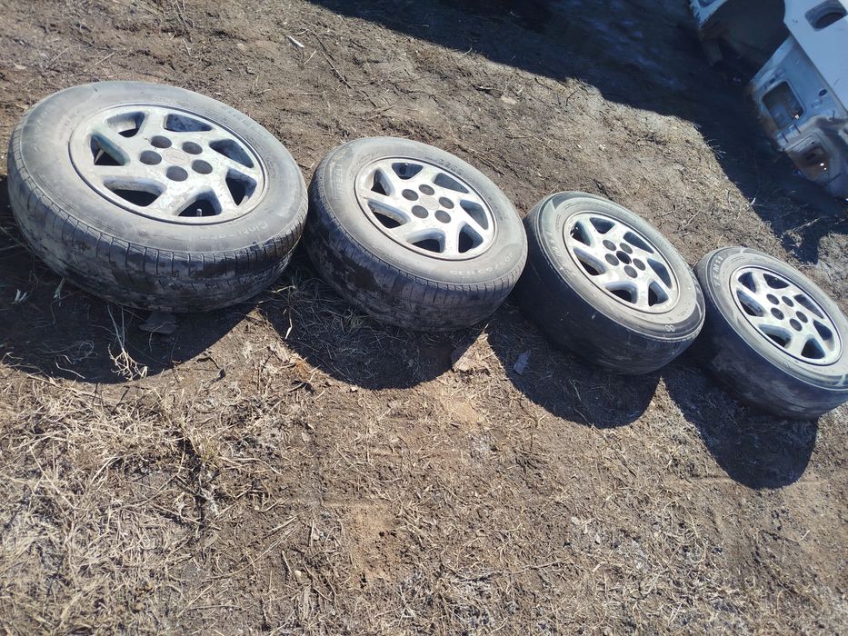 Продам колеса в комплекте