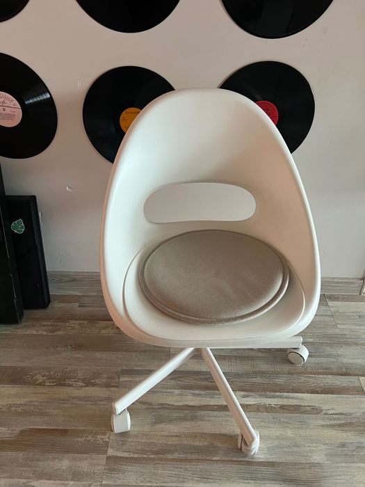 Офис стол от IKEA