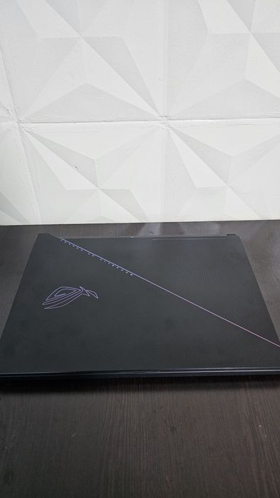Asus ROG Zephyrus duo 16