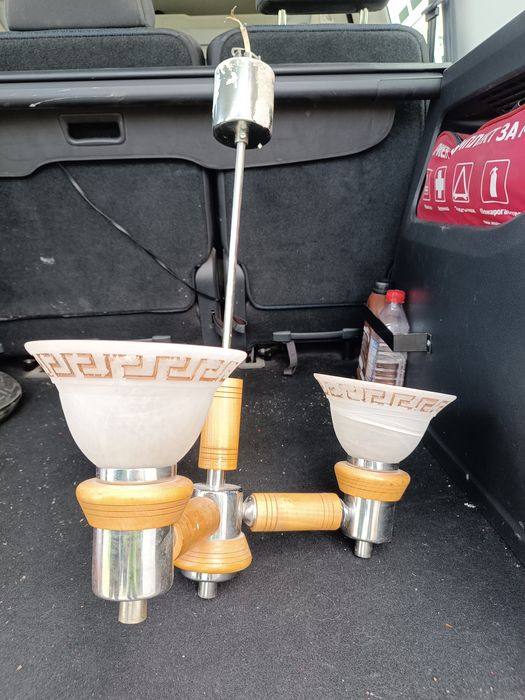 Полилей с три гнезда за осветителни тела