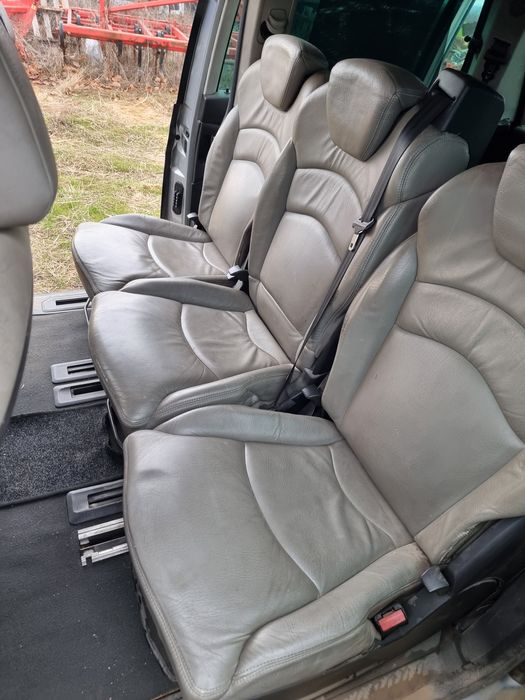 Peugeot 807 2.0 HDI Нави кожа На части