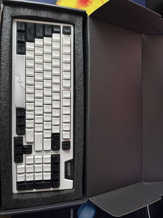 Tastatura Gaming AQIRYS Adara RGB Mecanica