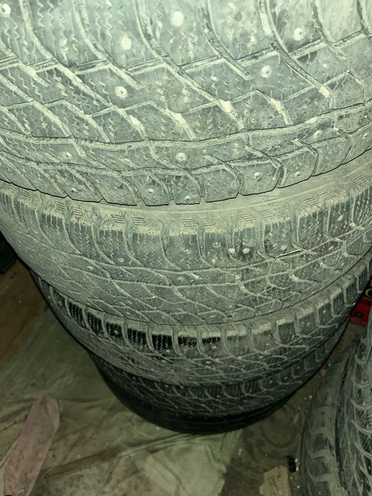 Шины на р17 два комплекта