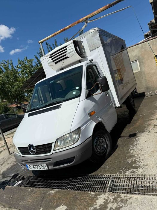 Работещ Хладилен фургон