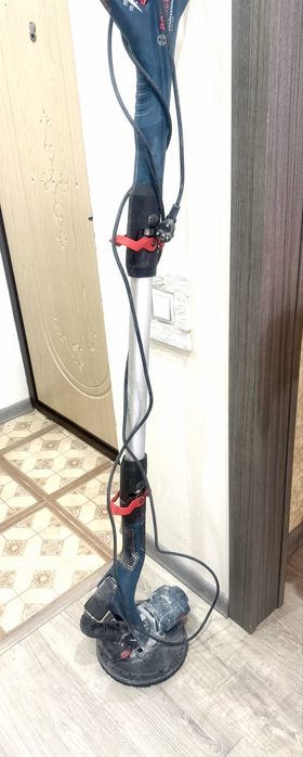 Шлифовальная машина Bosch Professional.