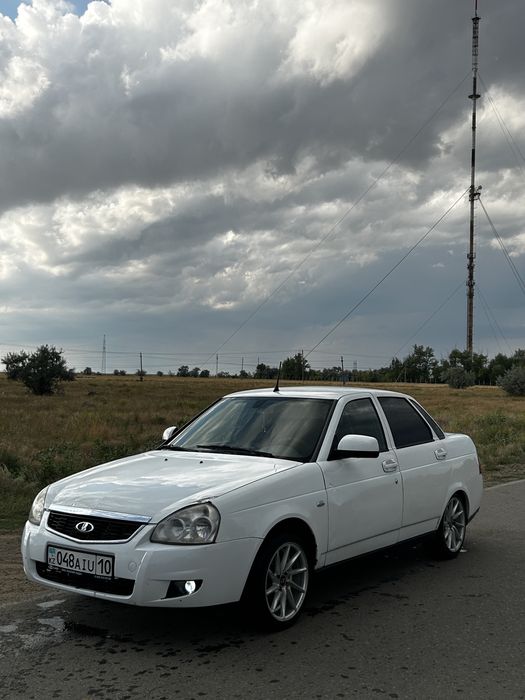 Приора 2013 год.