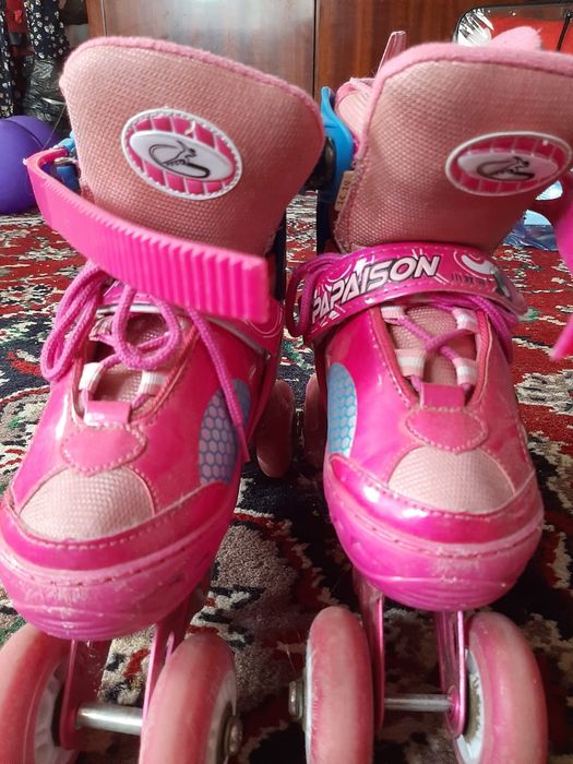 Vând fuste de blugi/ rochii/ sandale/role