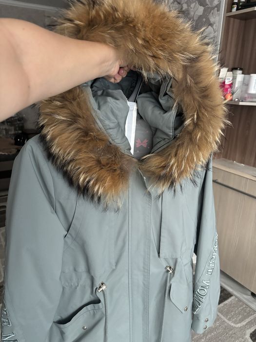 Продам парку зима