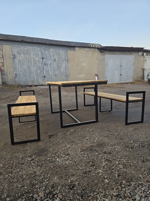 Стол + 2 скамейки