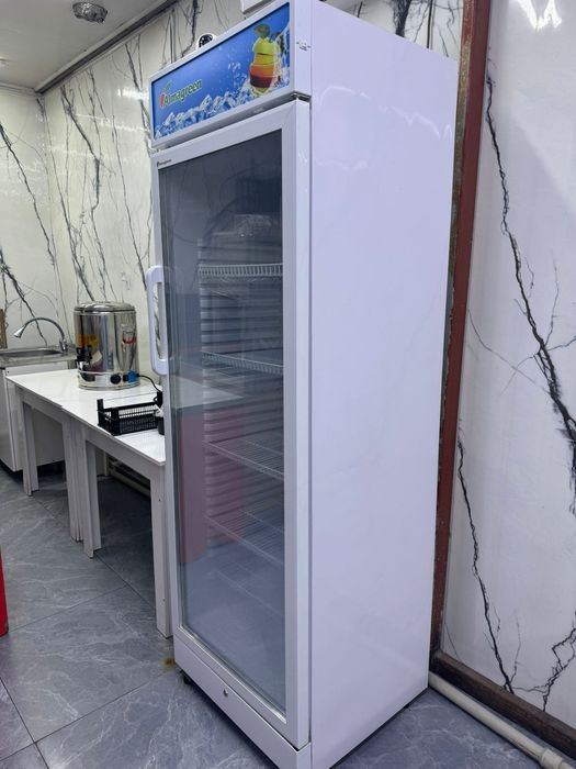 Холодильник витринные 450л