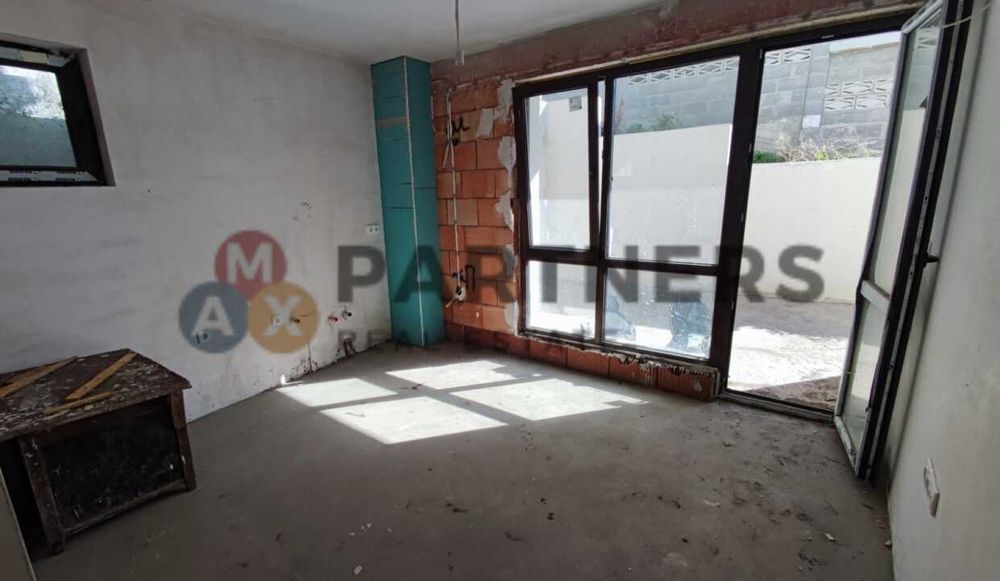 Продава се Двустаен апартамент в Варна, Бриз - 46 кв.м за 1500 €/кв.м - Снимка #3