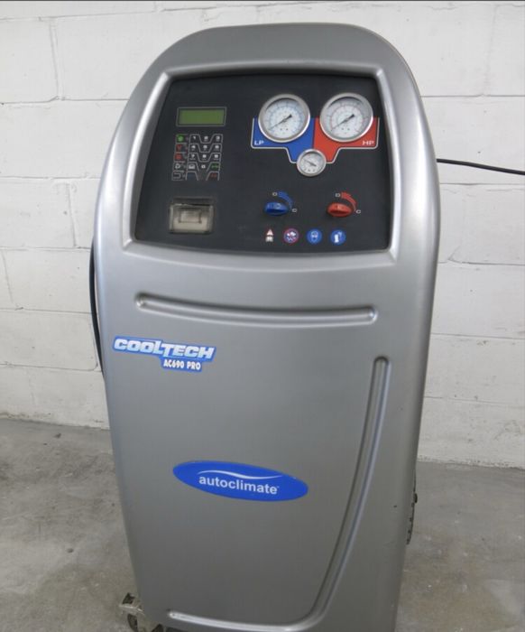 Aparat Statie Incarcat Freon Auto R134a Robinair Cooltech AC690