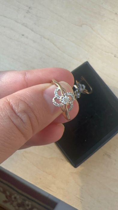 Продам набор серьги и кольцо!