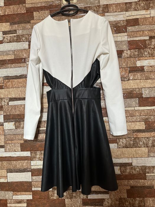 Официална къса рокля