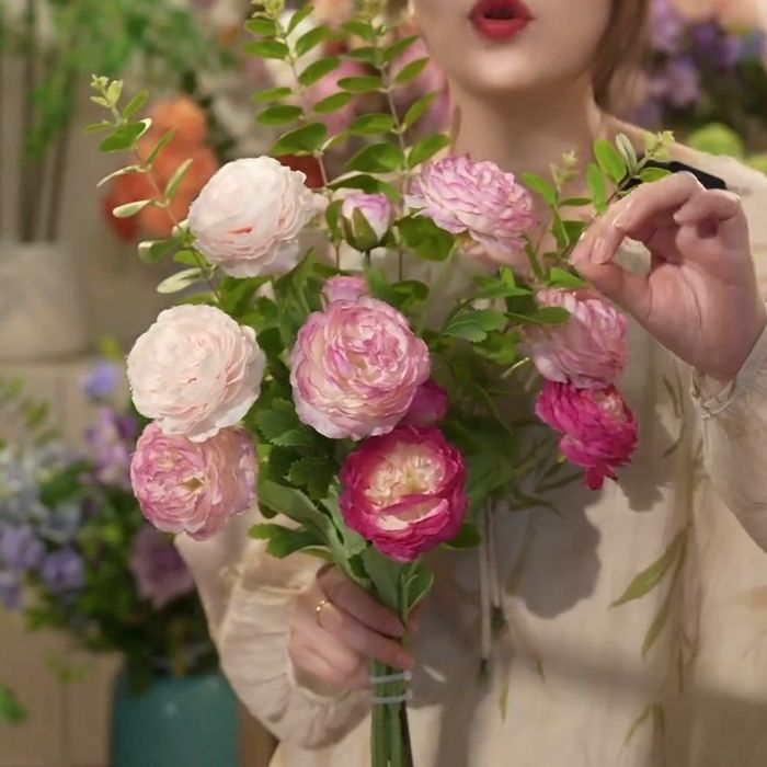 Искуственные цветы и горшки по оптовым ценам