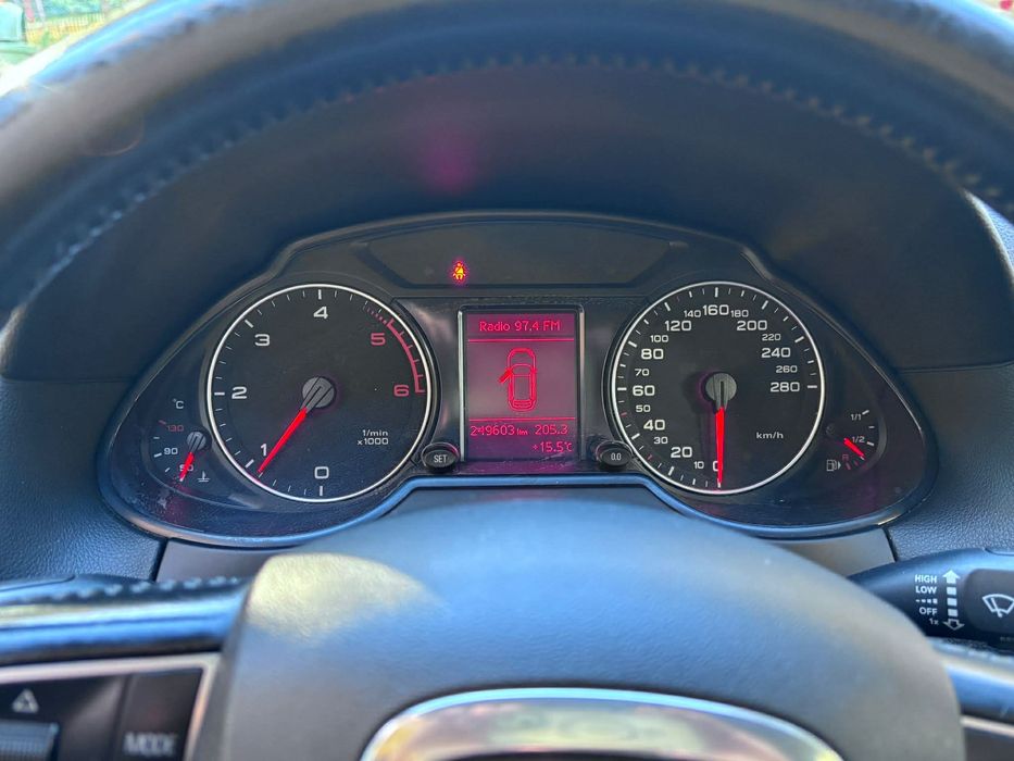 Audi Q5 Quattro  2.0 170cp