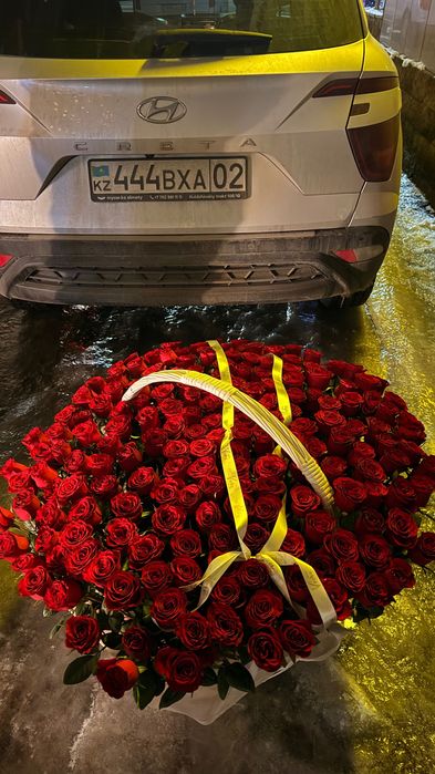 Цветы розы 201 штук