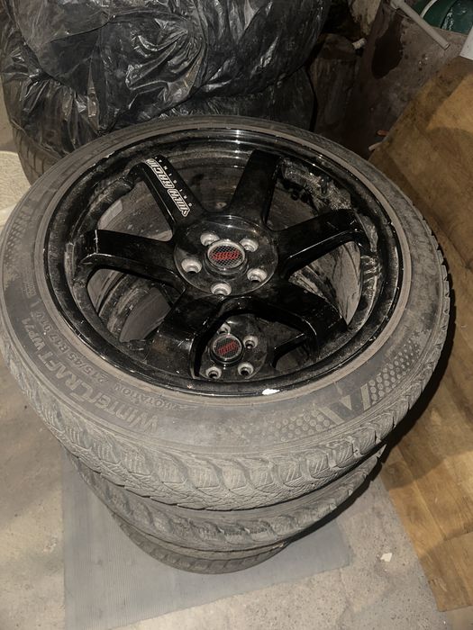 Шина 215/45R17 91V