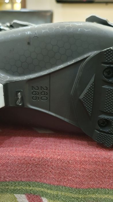 HEAD Kore 1 (flex 130-размер 260-265)