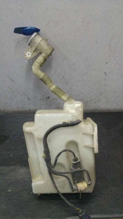 Vas lichid parbriz cu pompita audi a3 8p 1k0955453 1t0955651a