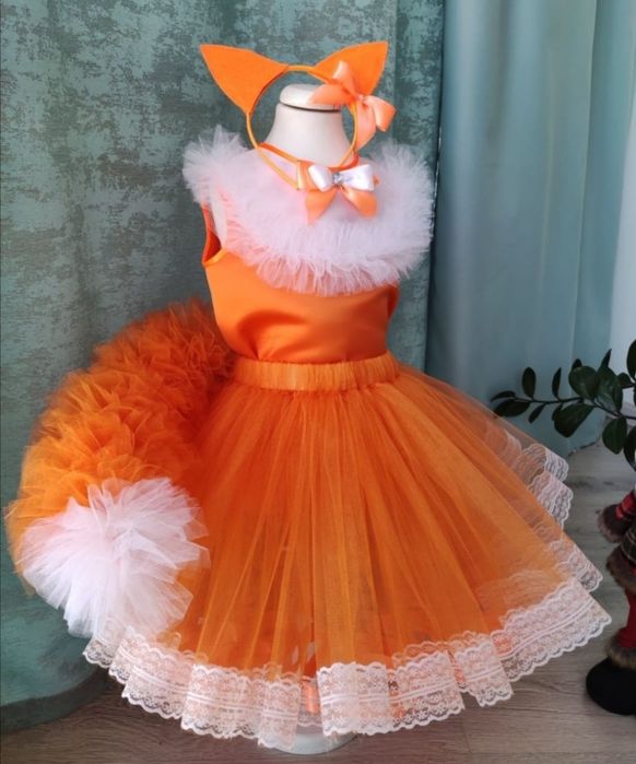 Продам кастюм лисичка