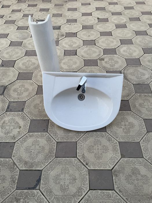 Раковина в комплекте