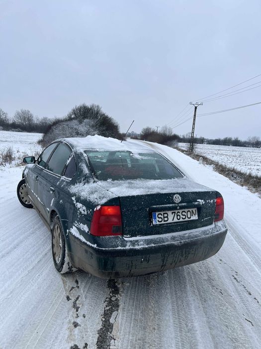 Vând Passat din 2000 116 cp. 1.9 diesel