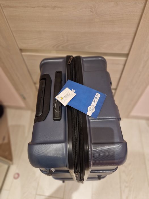 Чисто нов  куфар на Samsonite - 76 см