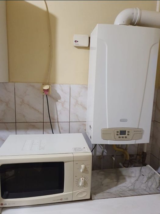 Proprietar vand apartament