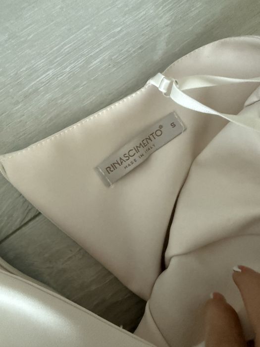 Продам платье производство Италия