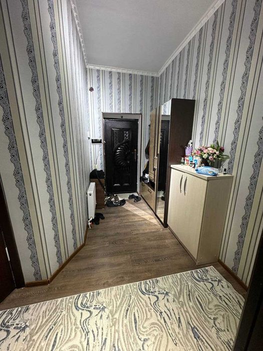 2 хоналик 2 этаж, 22 мактаб, голубой экран