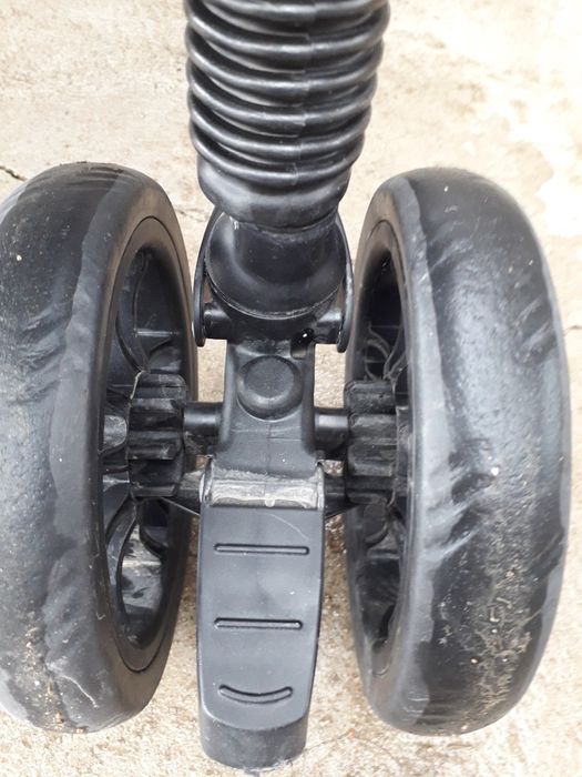 Продам детскую коляску