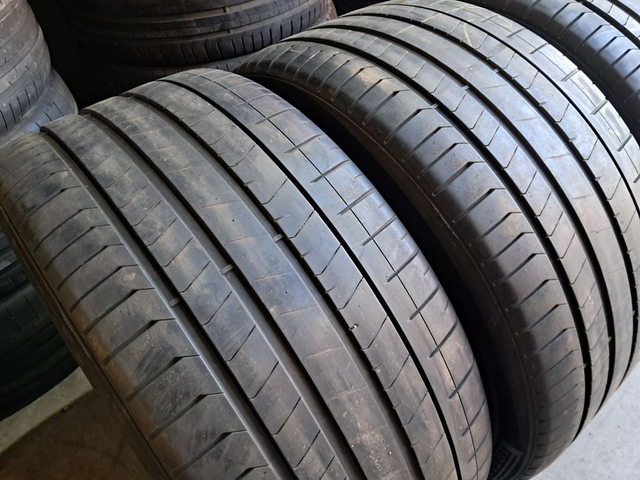 Anvelope second vara 285 35 R23/325 30 R23 Pirelli Lamborghini Urus