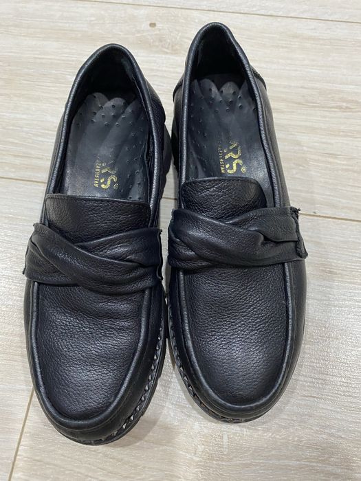 Продам туфли для девочки