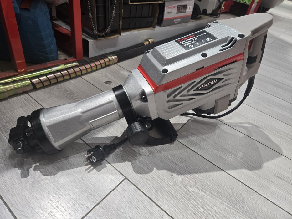 Отбойный молоток. Отбойник.Перфоратор.  Отбойник.