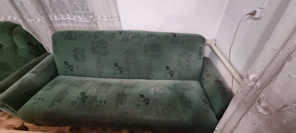 Отдам бесплатно, диван и 2 кресла