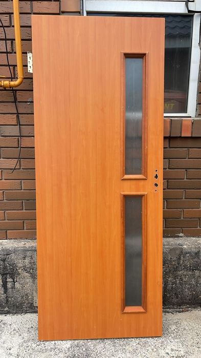 Продам двери б/у межкомнатные
